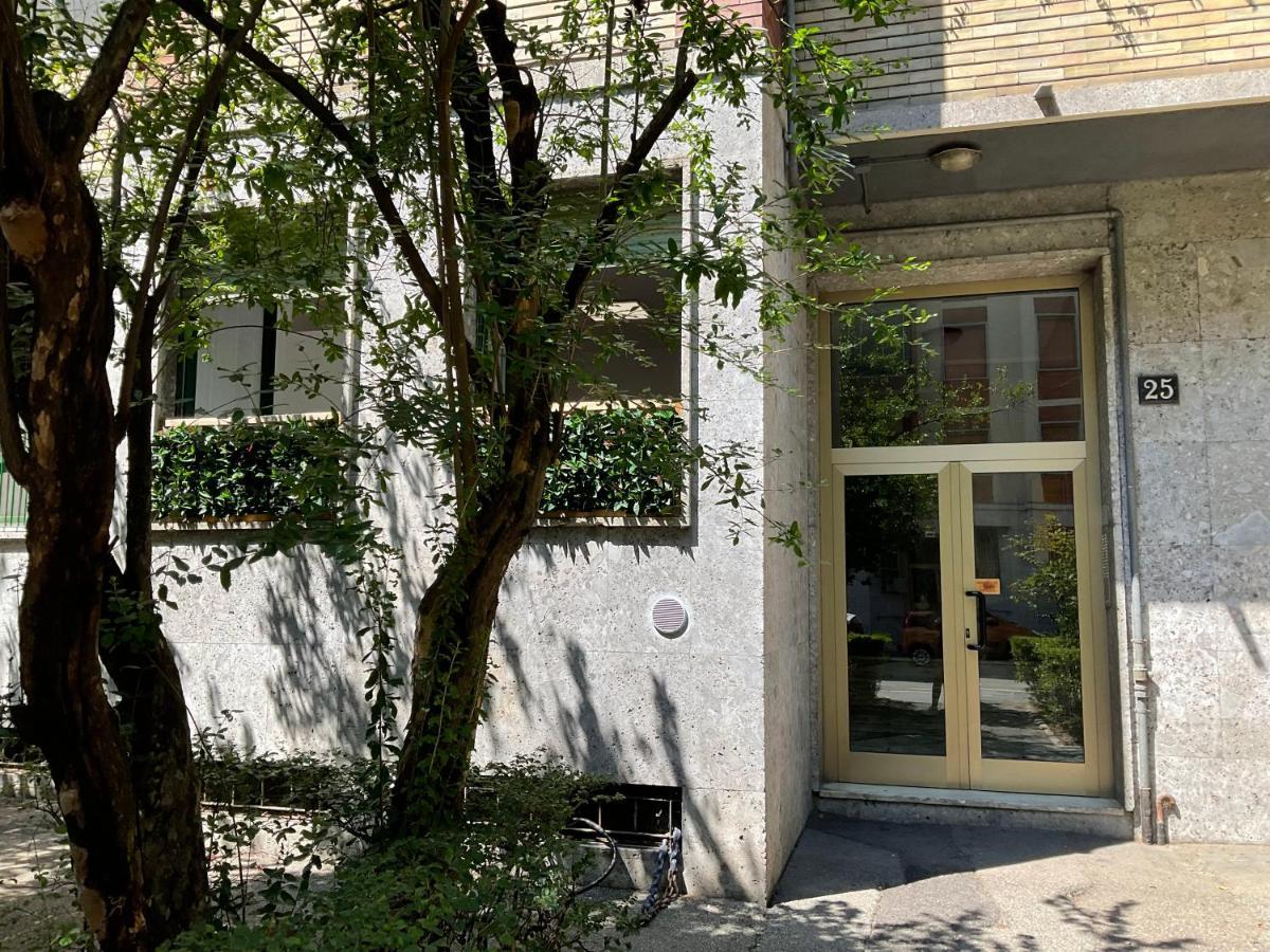 Studio 25 Apartment - Near Metro M3 Mailand Exterior foto